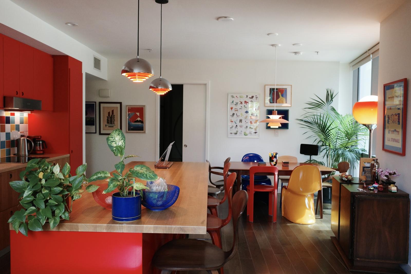 Kitchen and dining room from the side