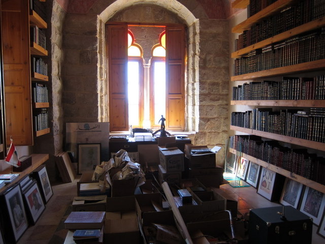 dark room in Jumblatt library